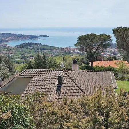 Tatil Evi Il Mare Nel Bosco Con Terrazza Nella Natura, Vista Mare, E Isole *