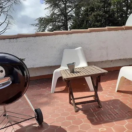 Il Mare Nel Bosco Con Terrazza Nella Natura, Vista Mare, E Isole